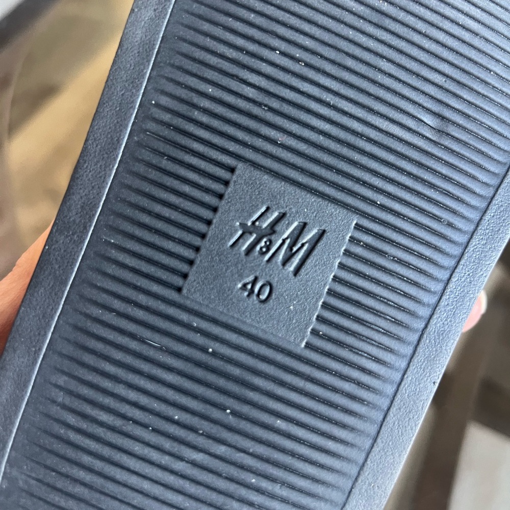H&M slides size 40 worn once - Picture 2 of 2